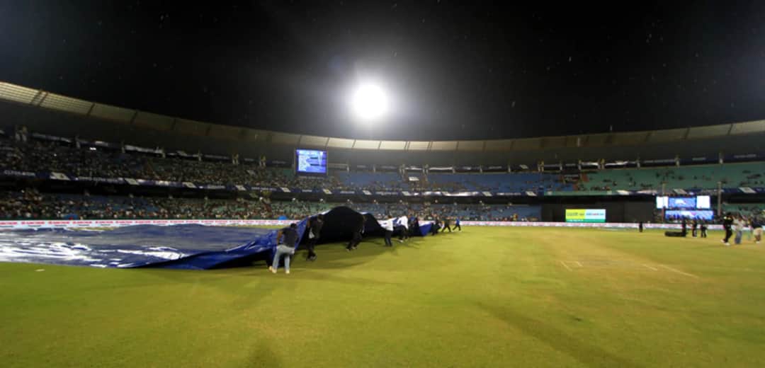 Shaheed Veer Narayan Singh International Cricket Stadium Pitch & Stats