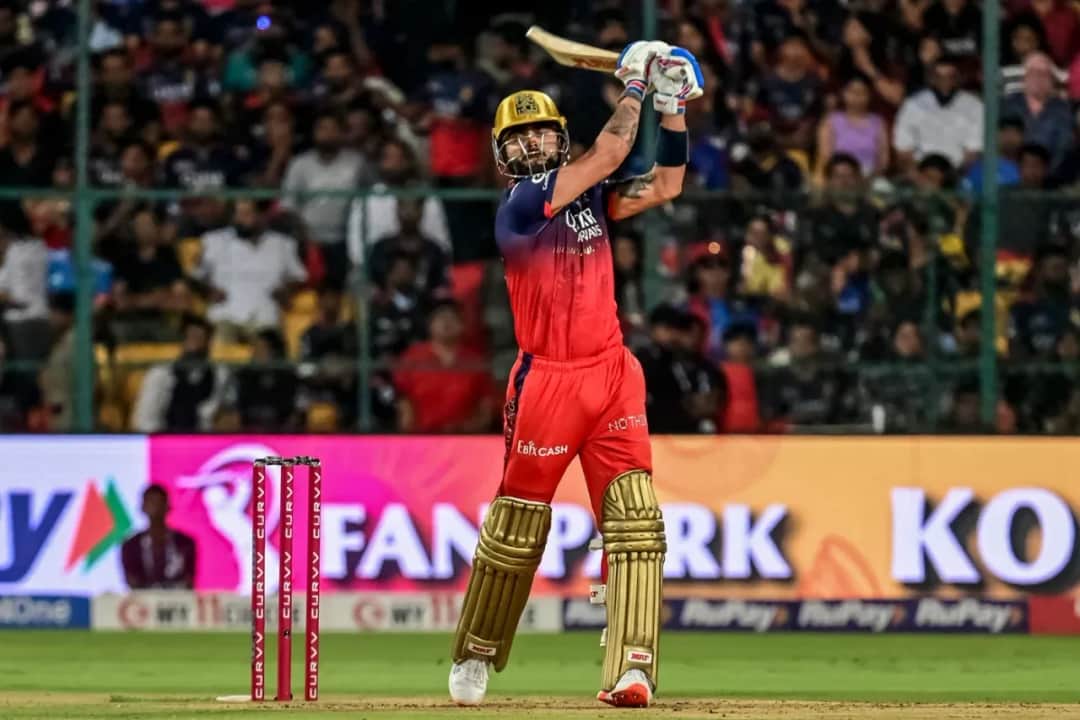 RCB Fans heartfelt tribute to Virat Kohli
